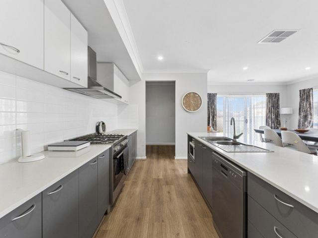 Architectural Facade, Premium Estate, Endless Potential