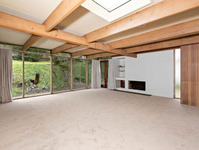Architectural Family Home in Mount Eliza's Woodlands