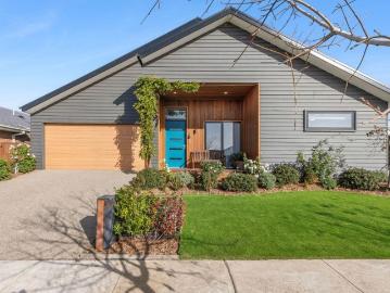 Architectural Family Living with Soaring 4m Ceilings & Resort Style Entertaining