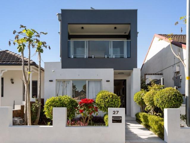 Architectural Family Luxury with Resort Style Living