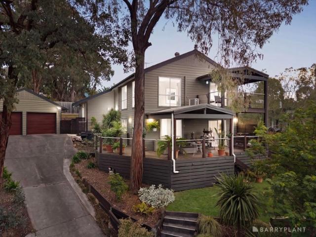 Architectural Family Sanctuary with Breathtaking Treetop Views