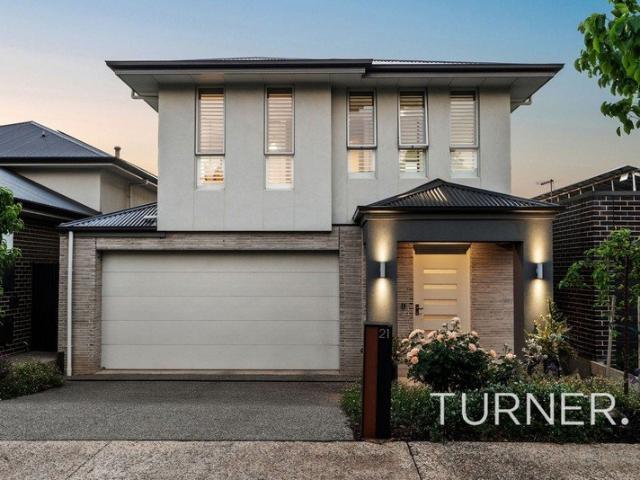 Architectural Foothills Masterpiece With Sweeping City Views