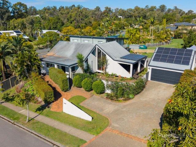 Architectural Gem in Leafy Bellbowrie with Expansive Deck