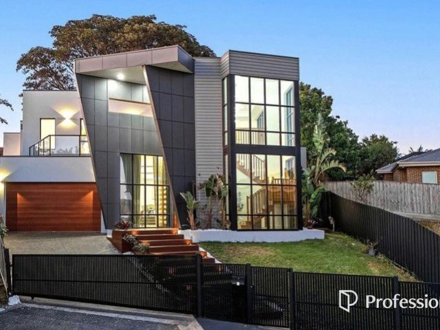 Architectural Grandeur & Uncompromised Family Luxury
