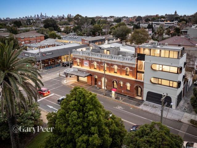 Architectural icon. Landmark location