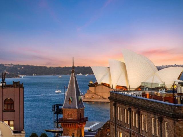 Architectural Icon. Stunning Harbour Views. Extraordinary Living