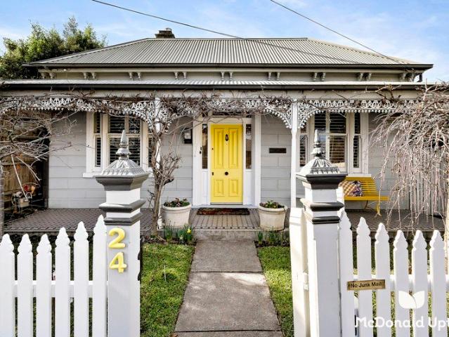 Architectural Luxe meets Heritage Charm in prime Moonee Ponds position