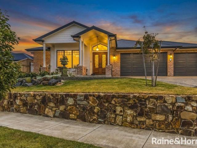 An Architectural Showpiece of Bespoke Design & Grand Family Living