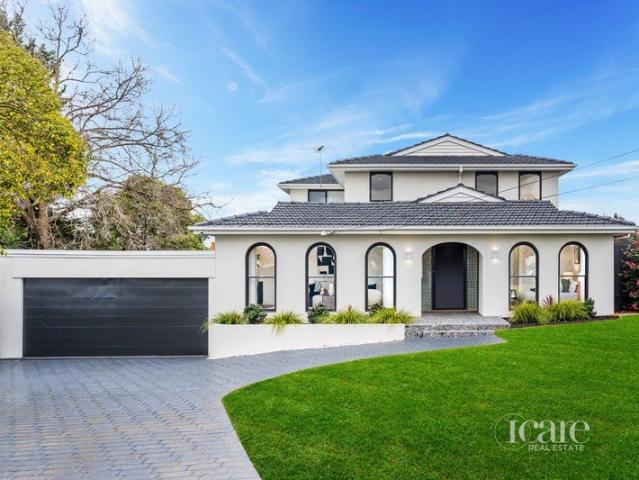 Architectural Luxury with Grand Family Proportions on 886sqm Approx