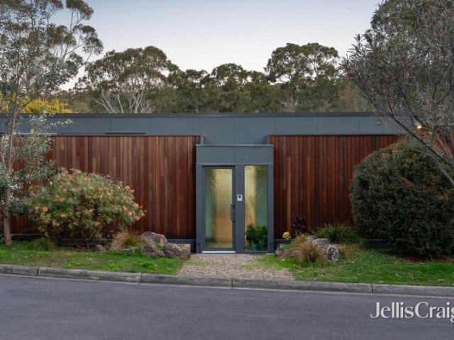 Architectural luxury with rural sensibility, 2 doors from the Yarra
