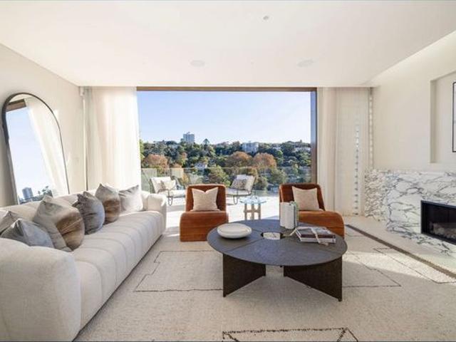 ARCHITECTURAL LUXURY WITH RESORT STYLE LIVING AND SWEEPING CBD VIEWS!