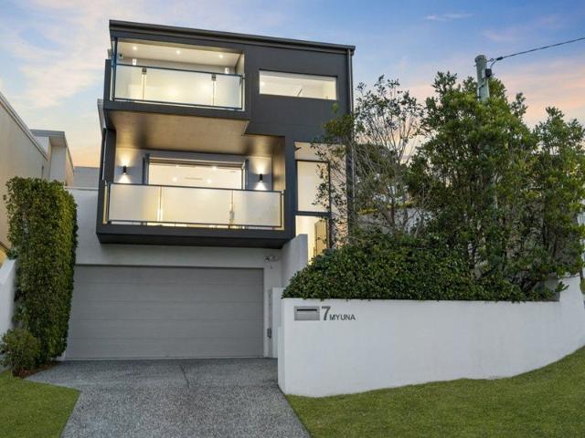 Architectural Luxury with Sweeping River Views and Parkland Privacy