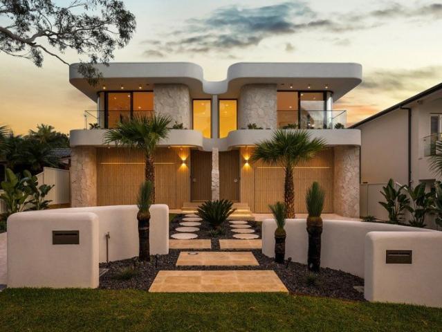 Architectural Luxury Crafted for Family Entertaining