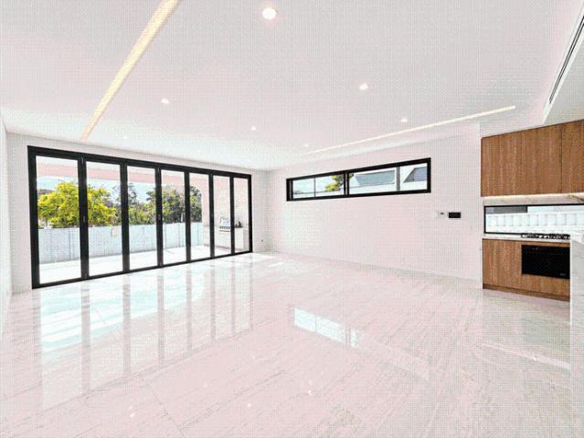Architectural Luxury Duplex in Prime Roselands Location