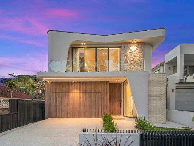 Architectural Luxury, Exceptional Entertaining & Full Brick Quality