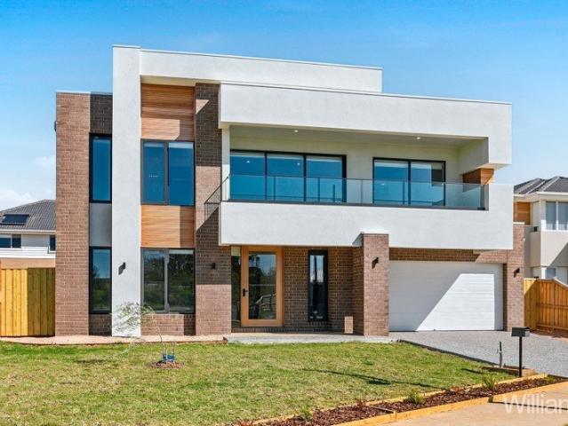 Architectural Luxury for the Modern Family
