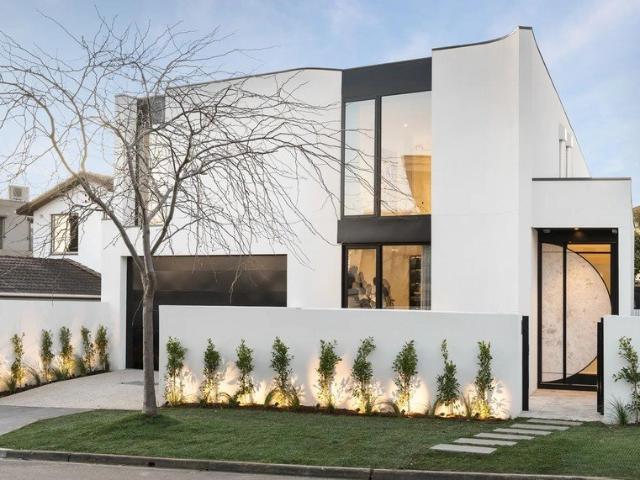 Architectural Luxury in the Heart of Toorak