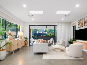 Architectural Luxury in Camp Hill's Prestigious Avenues