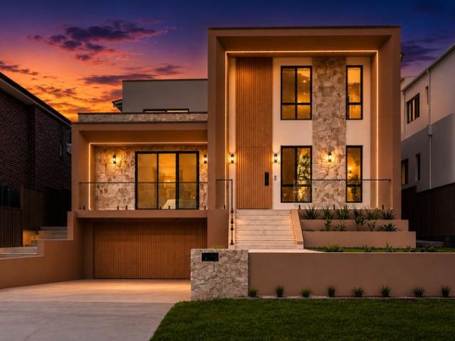 Architectural Luxury Living!