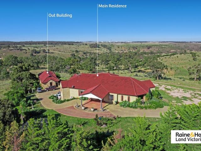 Architectural Luxury on Acreage in Bulla