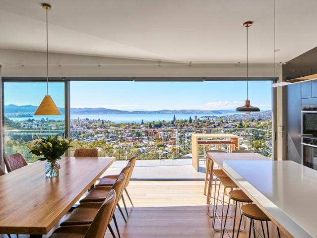 Architectural Living on Hobart's Desired Fringe