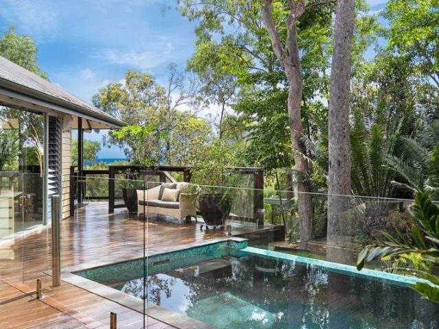 Architectural pavilion retreat of exceptional quality and seclusion