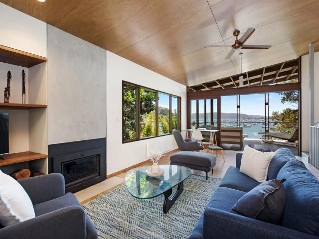 Architectural Pittwater Retreat with Direct Water Access
