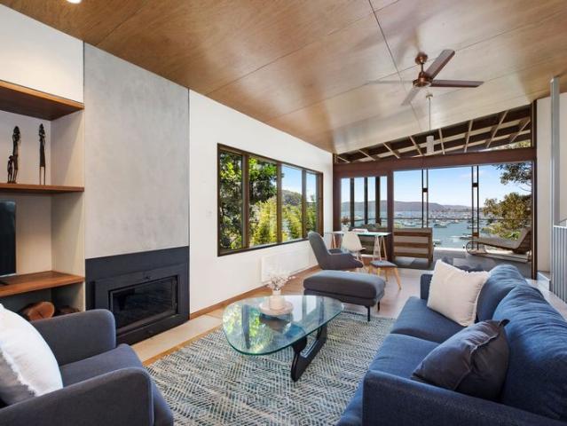 Architectural Pittwater Retreat with Direct Water Access