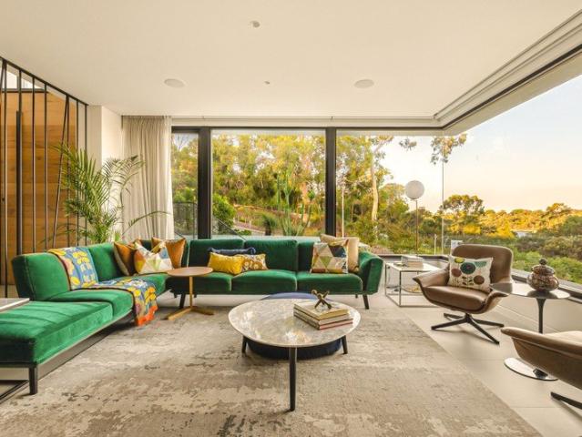 Architectural Presence, Contemporary Sophistication
