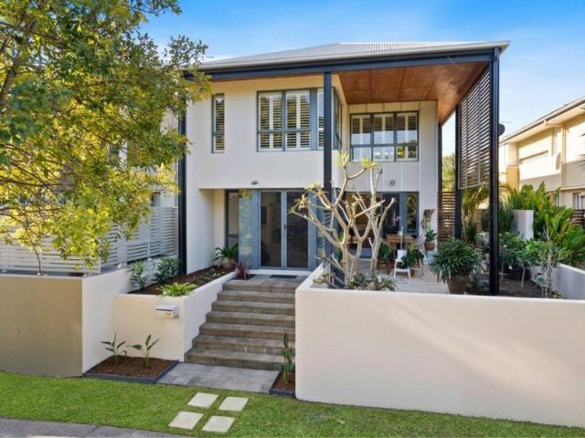 ARCHITECTURAL QUALITY. PARKLAND OUTLOOK. EXCEPTIONAL LIFESTYLE