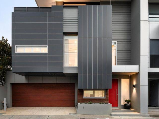 Architectural Residence Delivering Luxury & Lifestyle