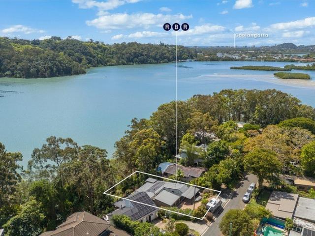 Architectural Riverside Living with Dual Living Potential