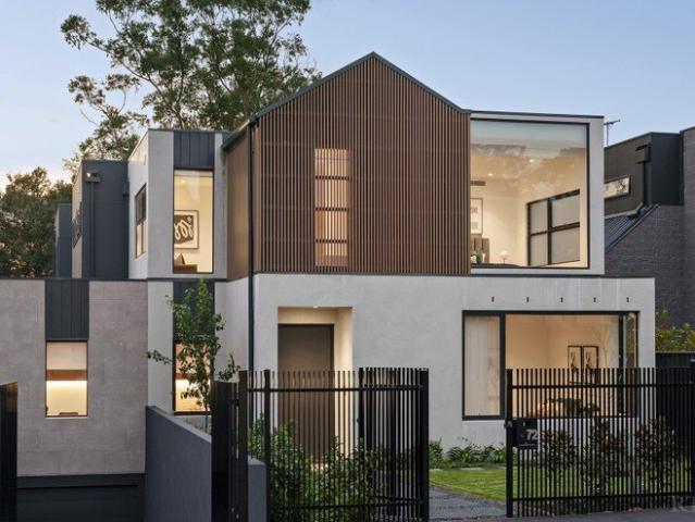 Architectural Style and Luxury