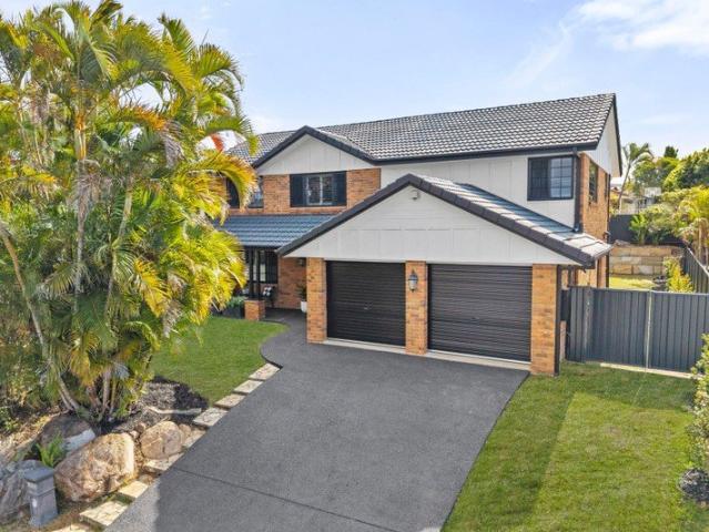 Architectural Style, Thoughtful Renovation & Unbeatable Convenience
