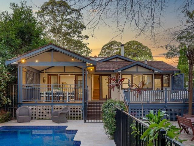 Architectural Sun Drenched Family Entertainer in Blue Ribbon Address