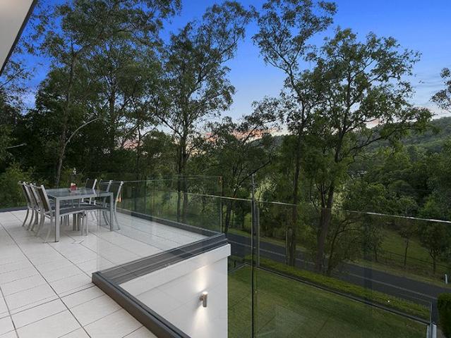 Architectural Tranquillity in the Heart of the Valley