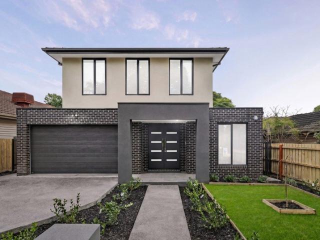 Architecturally Crafted Family Living with Exceptional Space