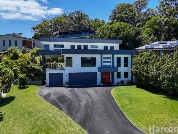 Architecturally Built Coastal Home in Exclusive Grandview Close