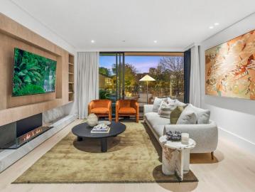Architecturally Designed 3 Bedroom Residence with Fireplace & Outdoor Entertaining