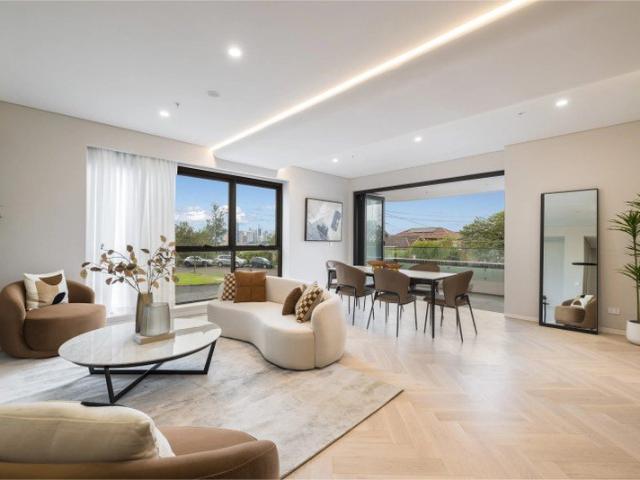 Architecturally Designed 2 Bedroom Boutique Residence