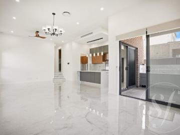 Architecturally Designed 5 Bedroom Masterpiece