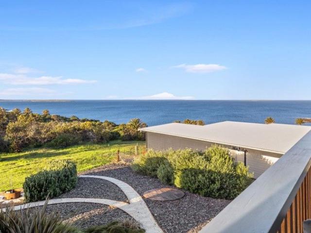 Luxury Coastal Home in Point Boston | Architecturally Designed Beach House with Ocean Views Near Port Lincoln
