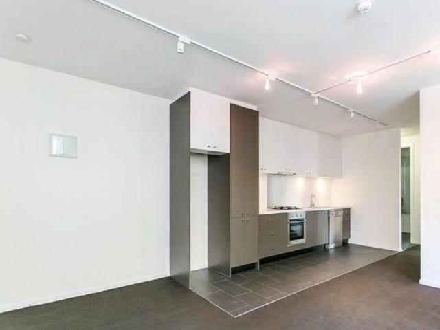 Architecturally Designed Apartment with Leafy Outlook in the Heart of Kew!