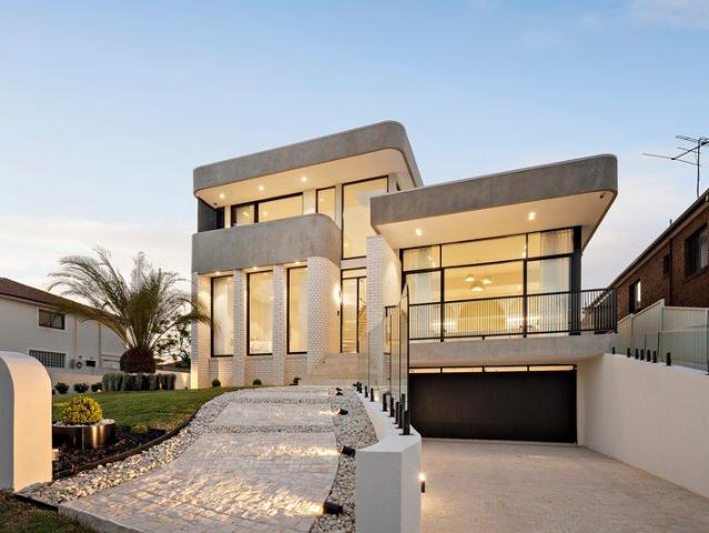 Architecturally Designed Family Oasis with Resort Style Entertaining
