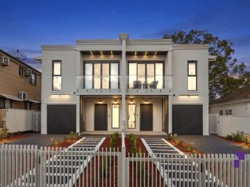 Architecturally designed family home reveals chic in/outdoor entertaining and living