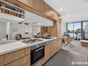 Architecturally Designed One Bedroom Apartment