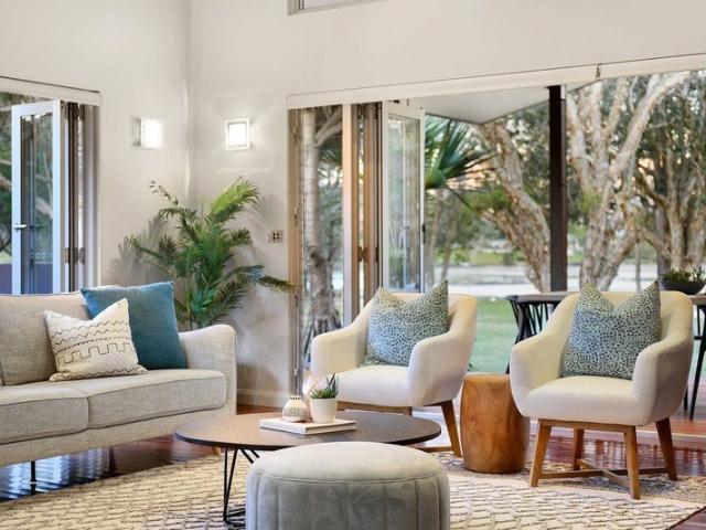 Architecturally Designed Lakefront Living on the Coffs Coast