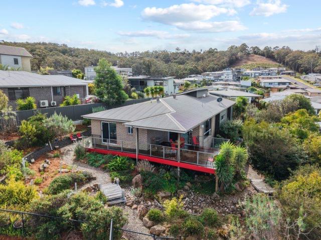 Architecturally Designed Living in a Private Garden Sanctuary