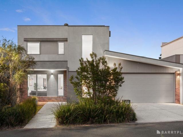 Architecturally Designed Living in an Exclusive Heathmont Setting