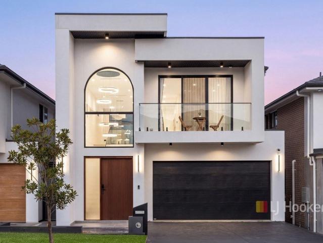 Architecturally Designed Luxury Living in Oakville